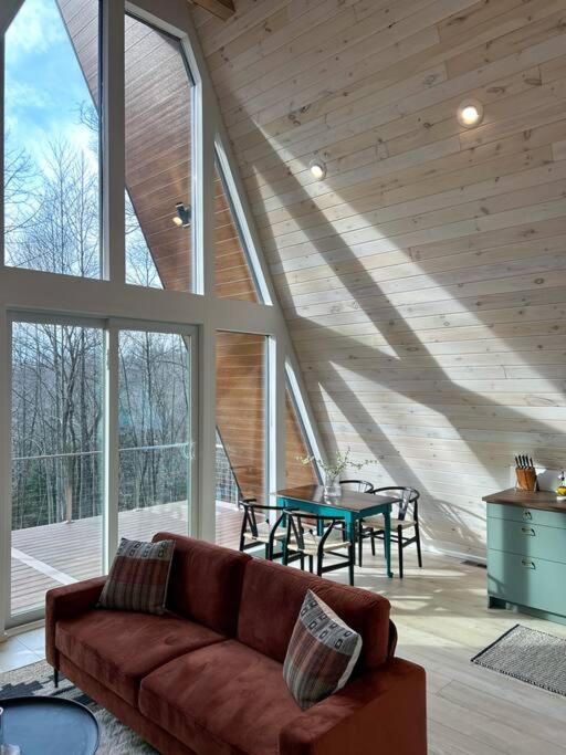 Fox Ridge-Black Alder Lodging Logan Exteriér fotografie